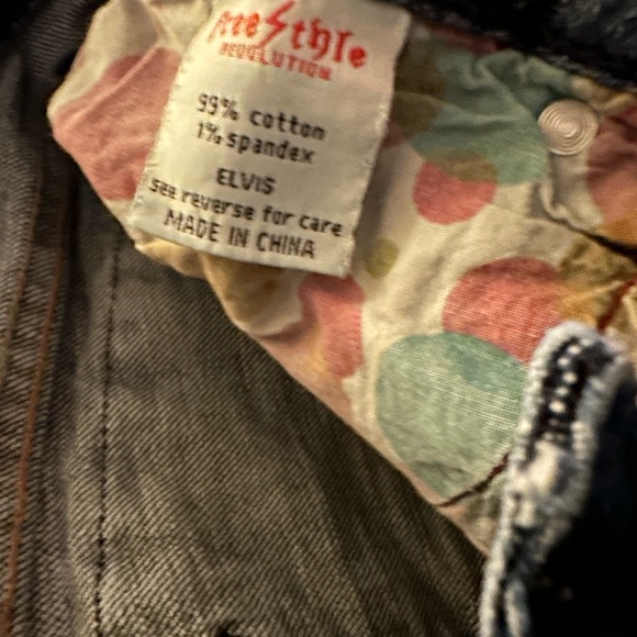 Free Style Revolution women’s junior size Cropped/Capri Jeans - Picture 7 of 9